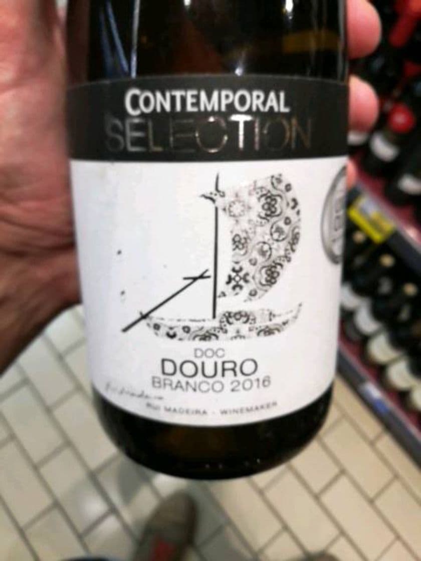 Moda Comtemporal Alvarinho DOC Verde Branco