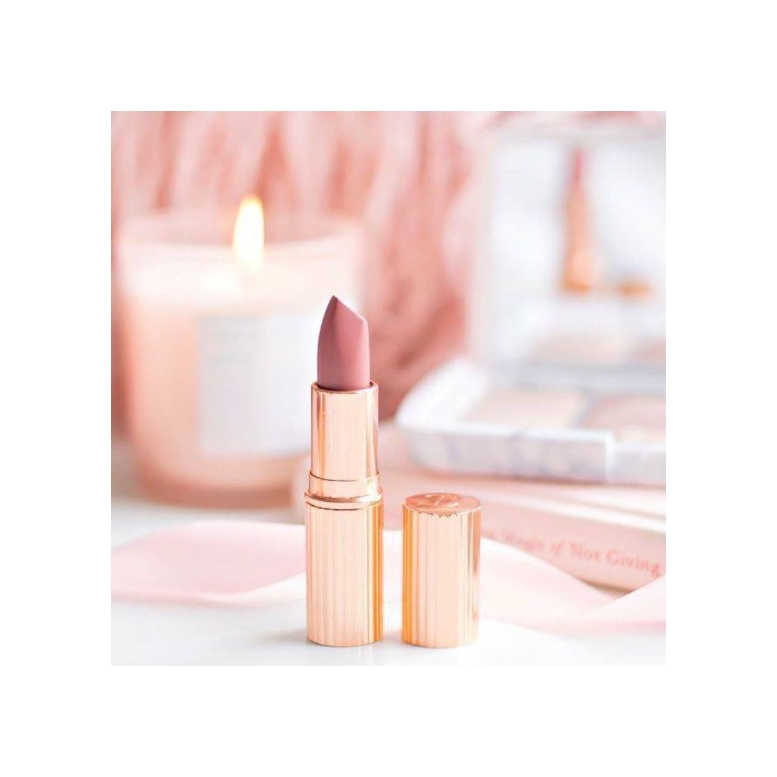 Belleza Charlotte Tilbury Matte Revolution Lipstick Very Victoria NIB by CHARLOTTE TILBURY