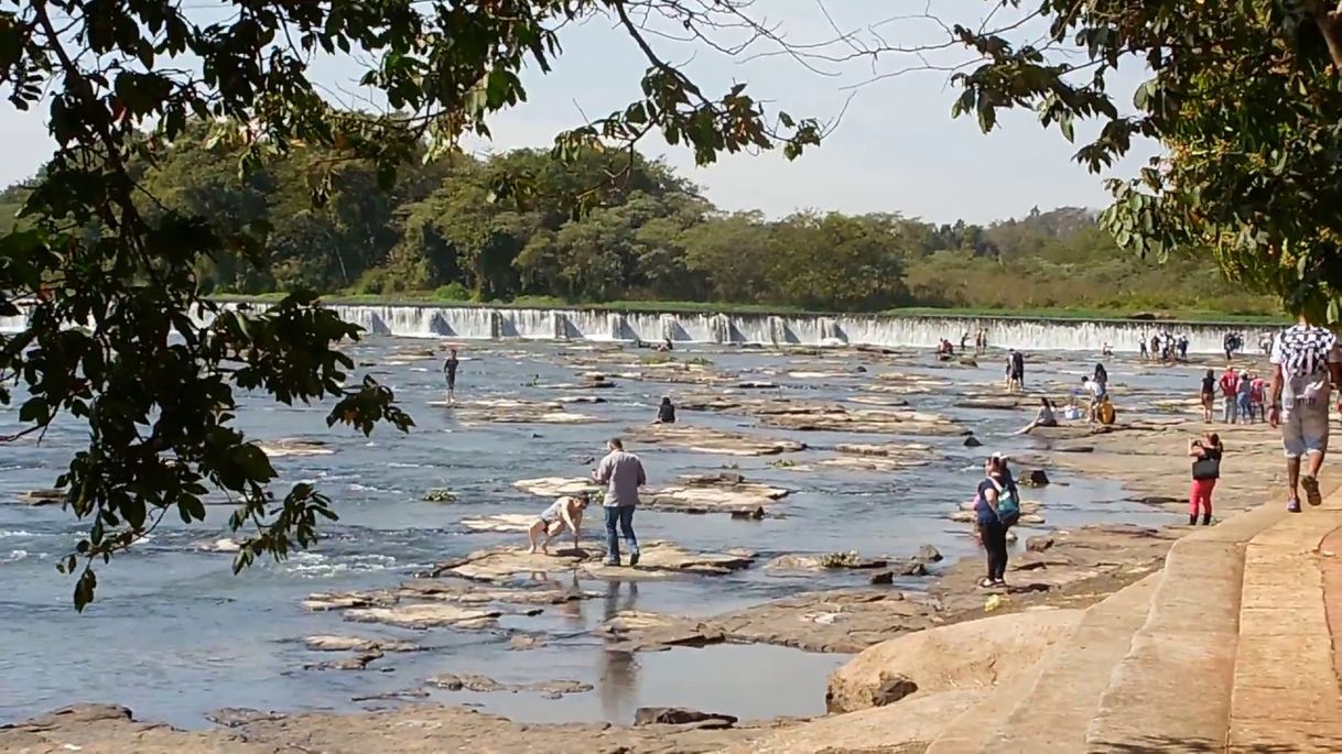 Lugar Cachoeira de Emas