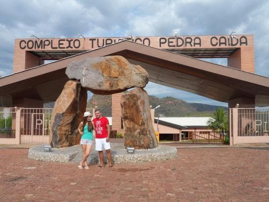 Lugar Complexo Turístico Pedra Caída