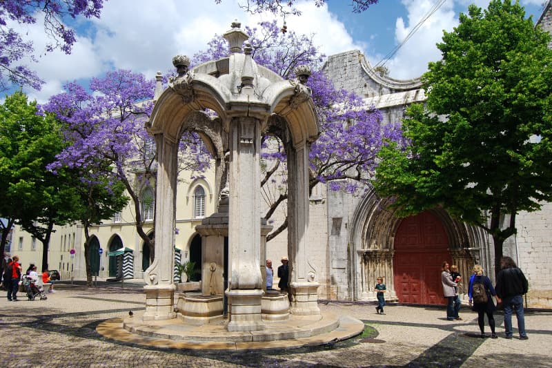 Lugar Largo do Carmo