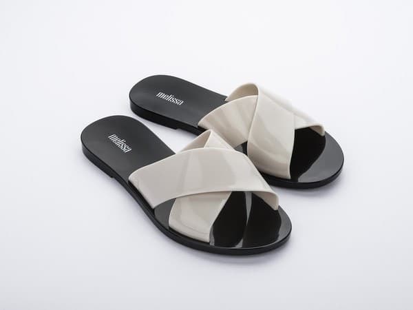 Fashion MELISSA essential slide 