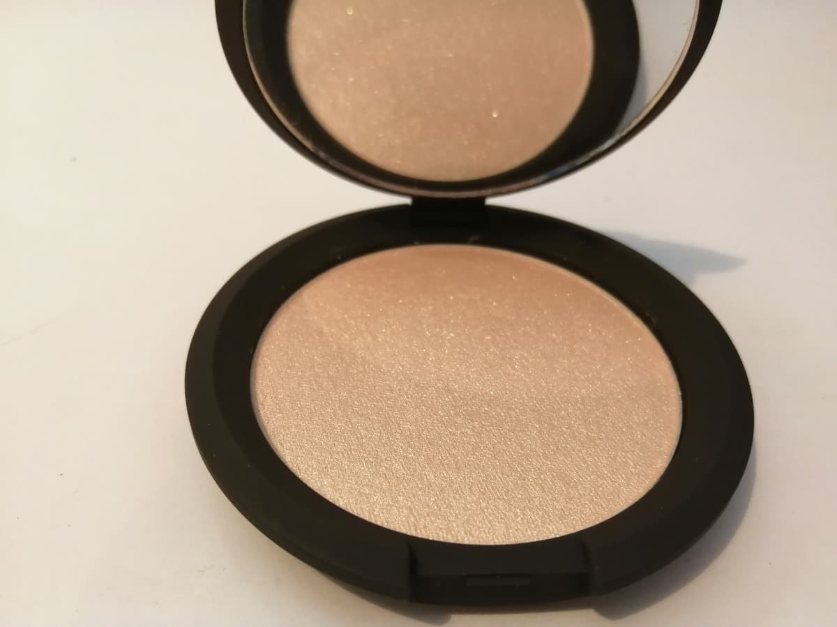 Product Iluminador becca moonstone