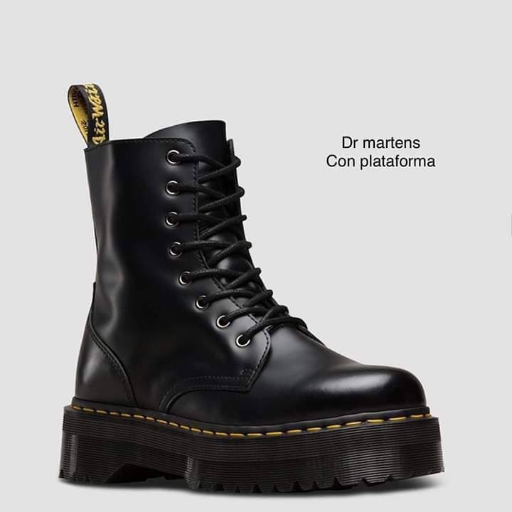 Moda Doctor Martens Negras con plataforma