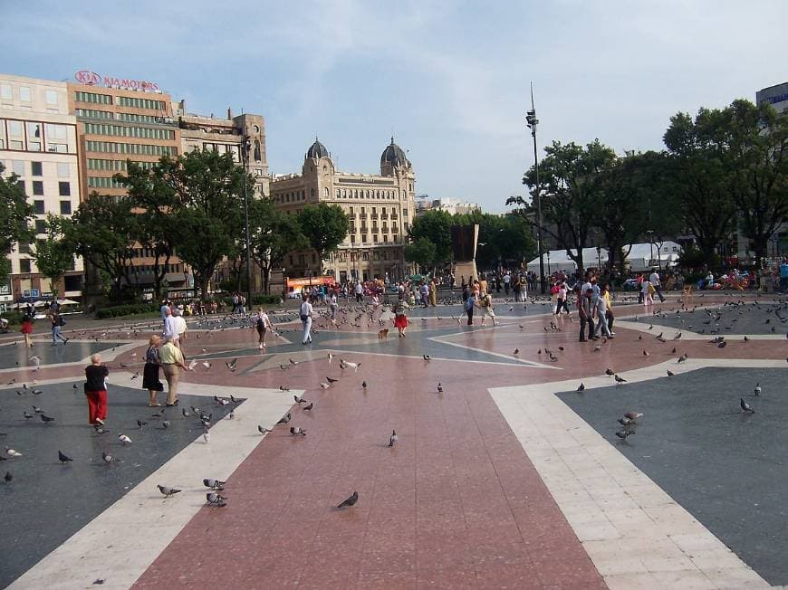 Place Plaça Catalunya