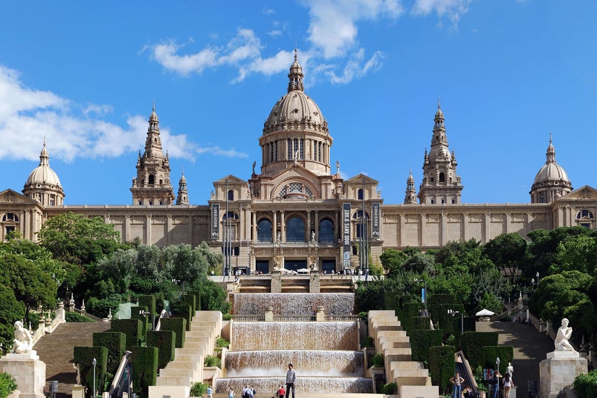 Lugar Museo Nacional de Arte de Cataluña