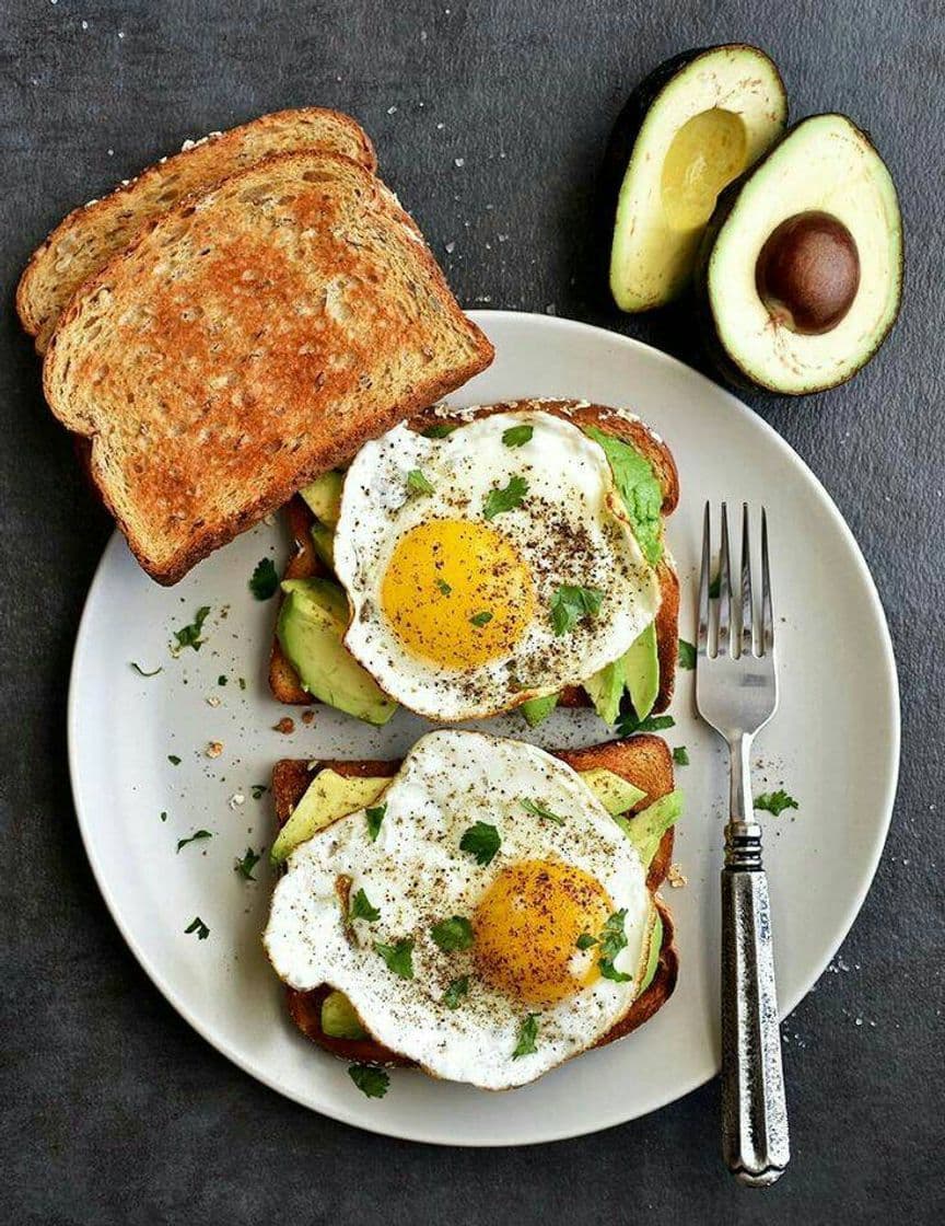 Fashion •avocado egg toast•