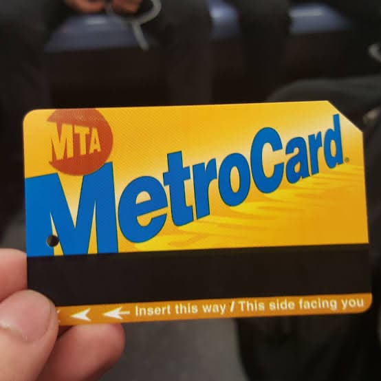 Lugar MetroCard recharge and buy