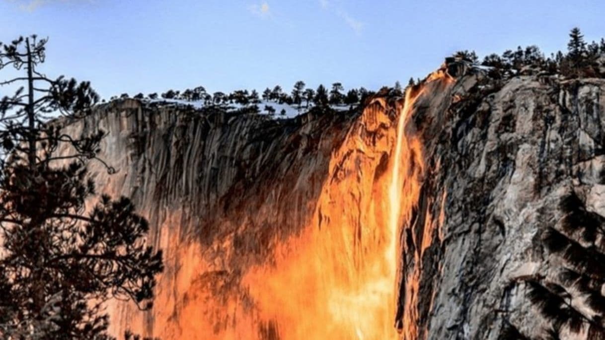 Place Horsetail Fall