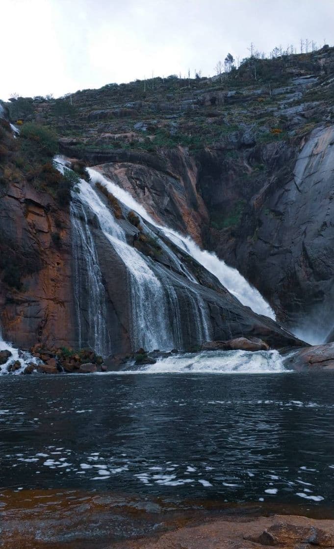 Lugar Cascada de Ézaro