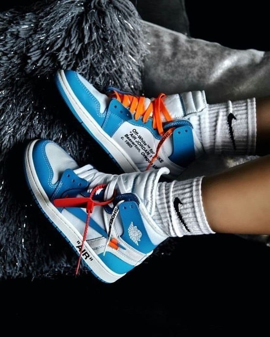 Product Air Jordan x Off White Nike AJ I 1 'Powder Blue' 