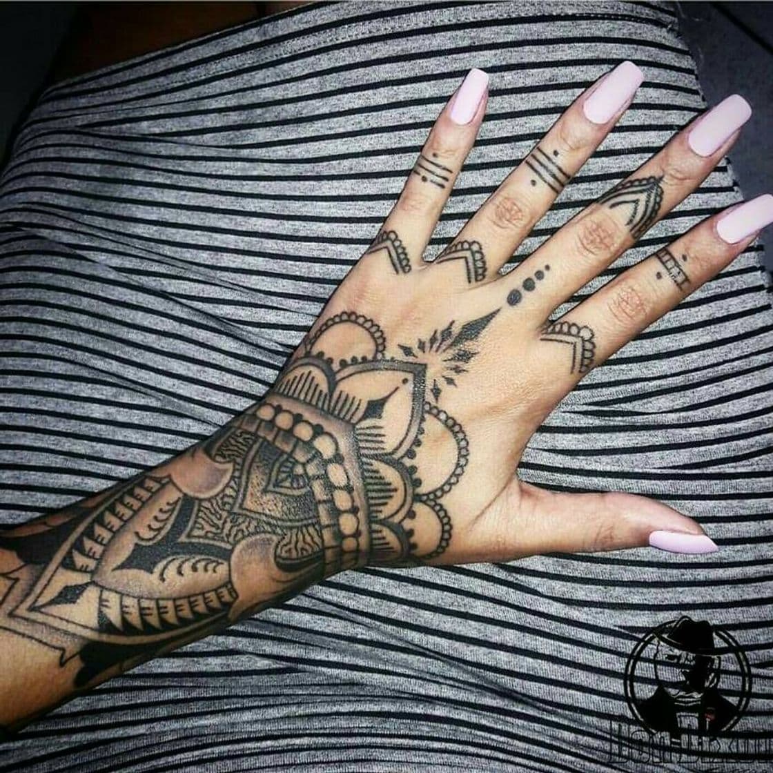 Fashion Ideia para Tatuagem na mão