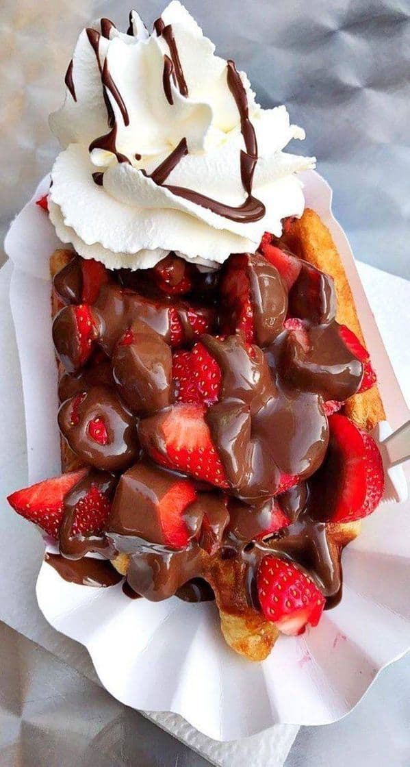 Restaurants Waffles with chocolate and strawberries