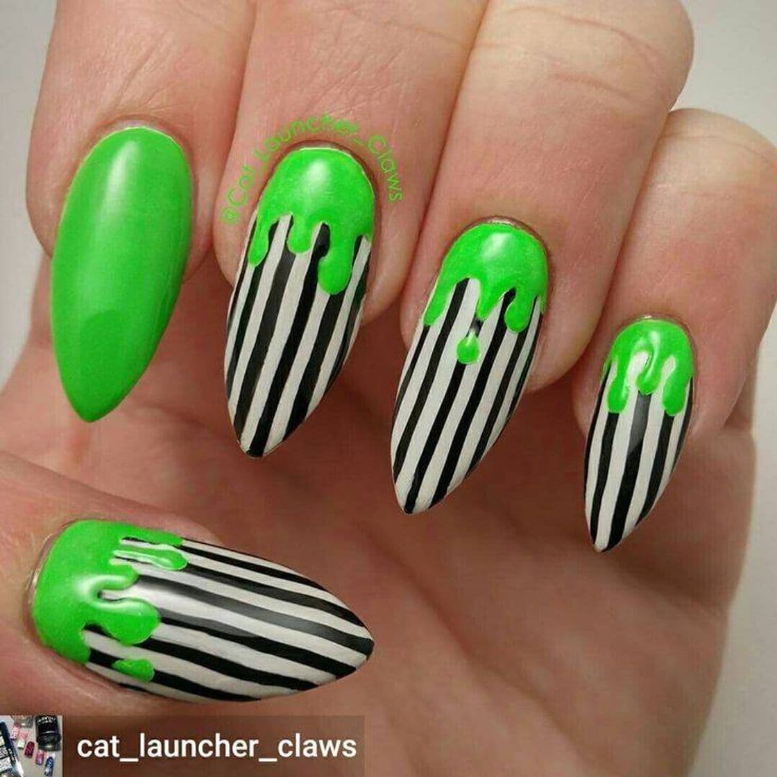 Fashion Uñas estilo Beetlejuice ✨