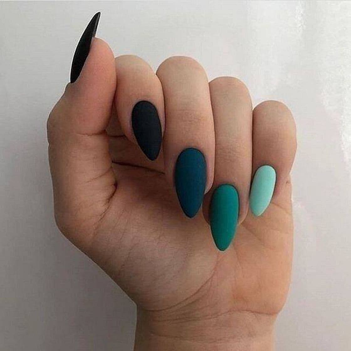 Fashion Uñas en tonos verde ✨