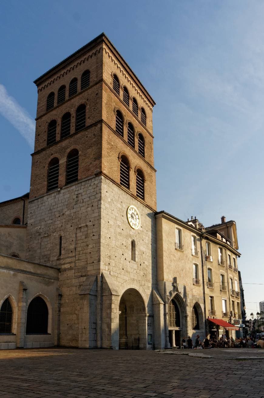 Place Cathédrale Notre-Dame