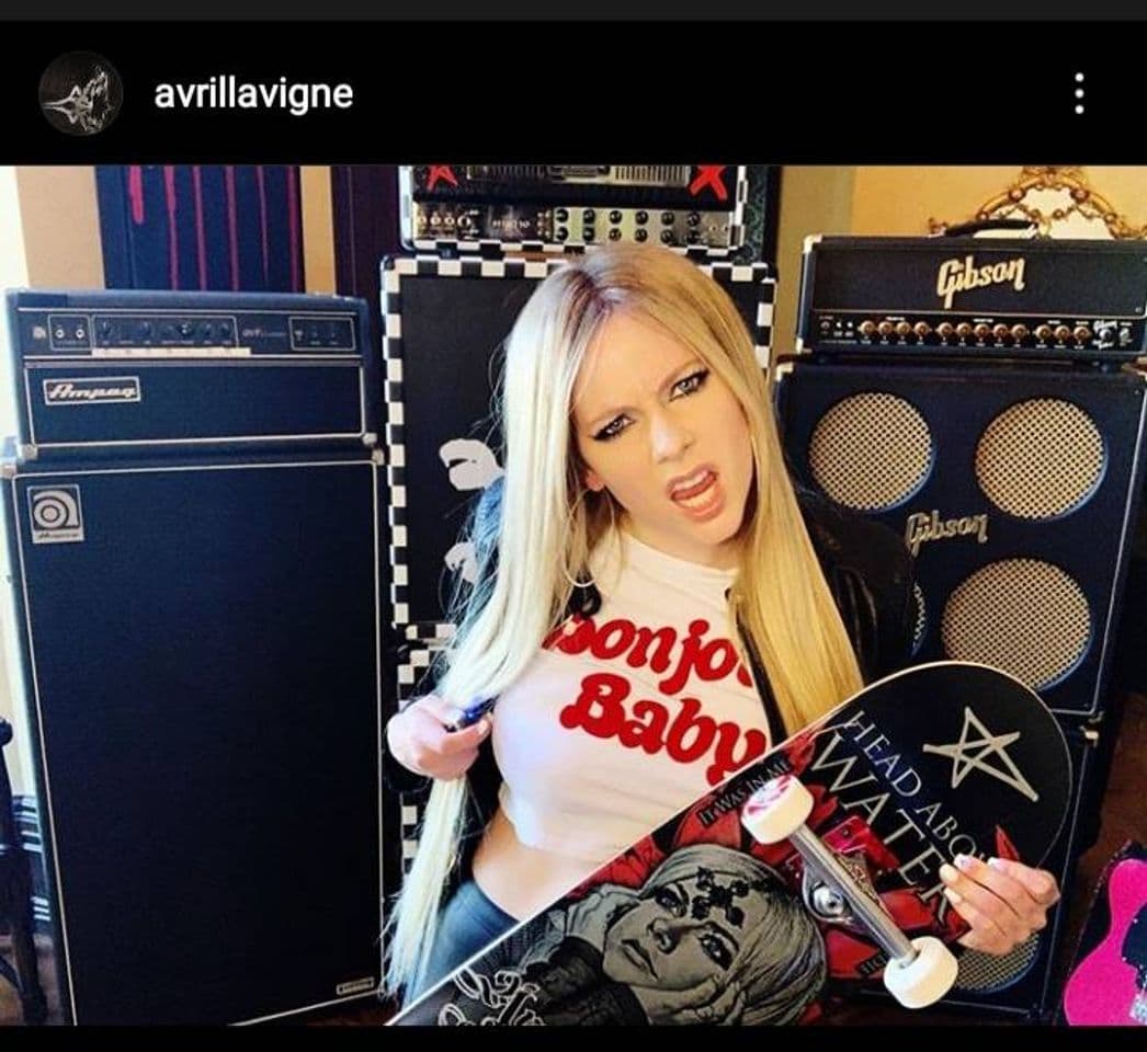 Music Instragram: Avril Lavigne 