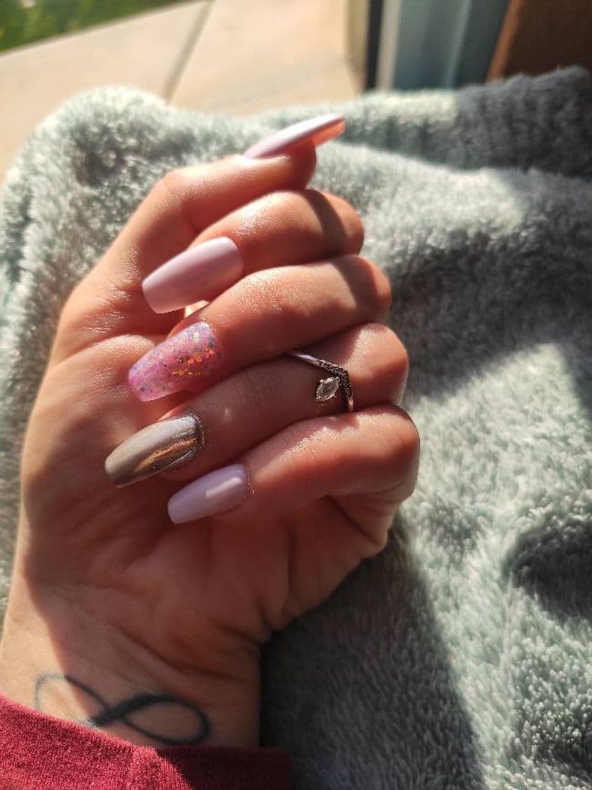 Fashion Lilac nails