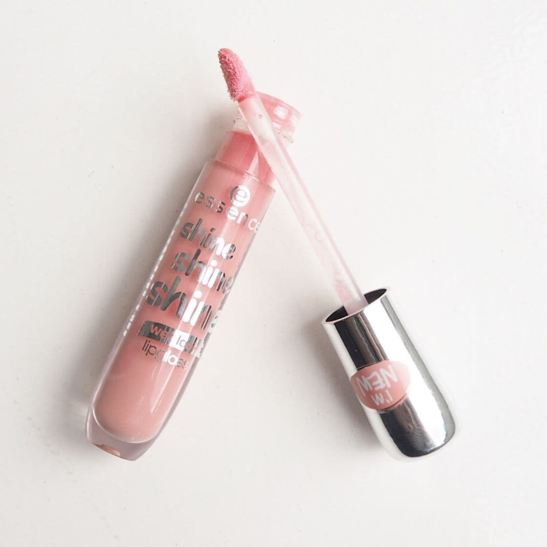 Product Essence Shine Shine Shine Lipgloss