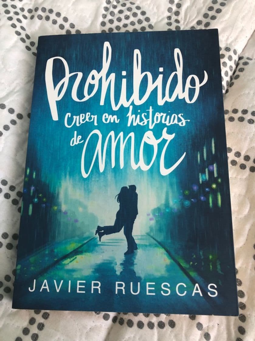 Book Prohibido creer en historias de amor