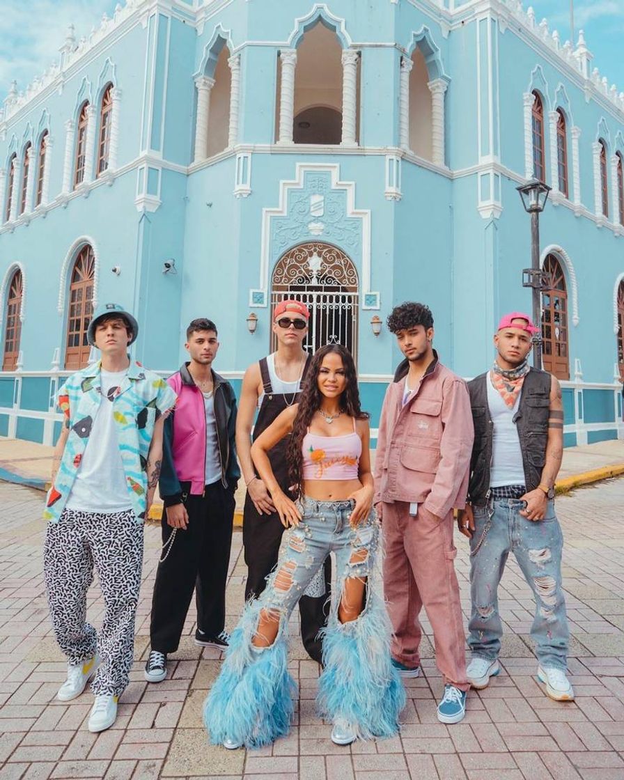 Moda HONEY BOO – CNCO 🍯👻