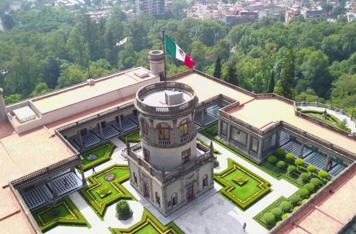 Place Chapultepec Castle