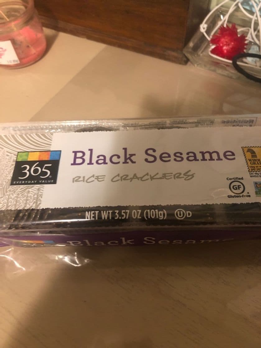 Fashion Black Sesame Rice Crackers, 365 Brand 