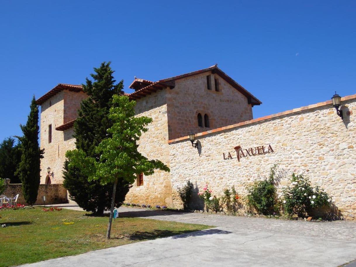 Lugar Posada Torre Palacio la Taxuela