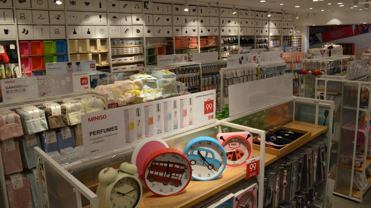 Place Miniso Madero