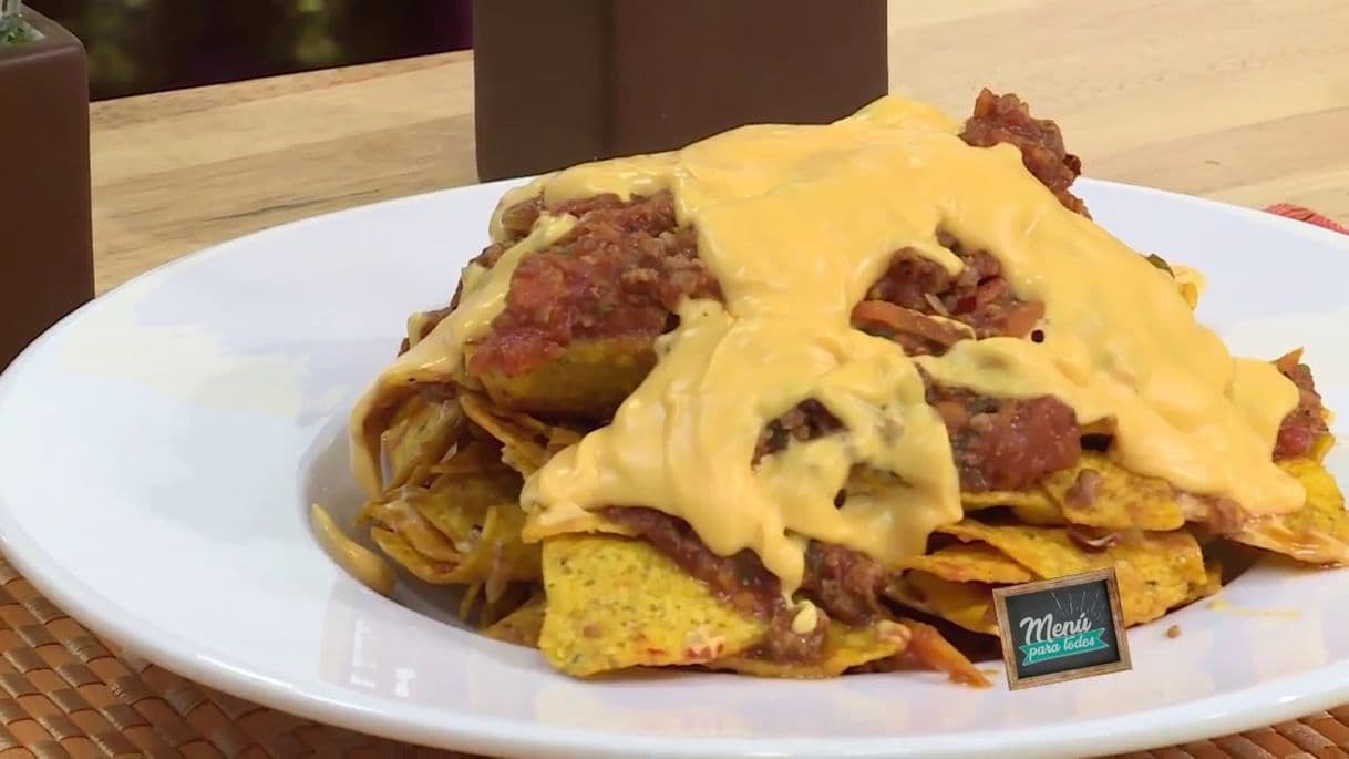 Fashion NACHOS CASEROS CON SALSA DE QUESO Y CARNE - YouTube