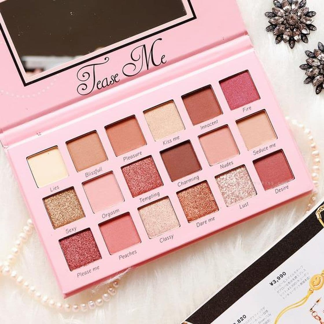 Product TEASE ME EYESHADOW PALETTE