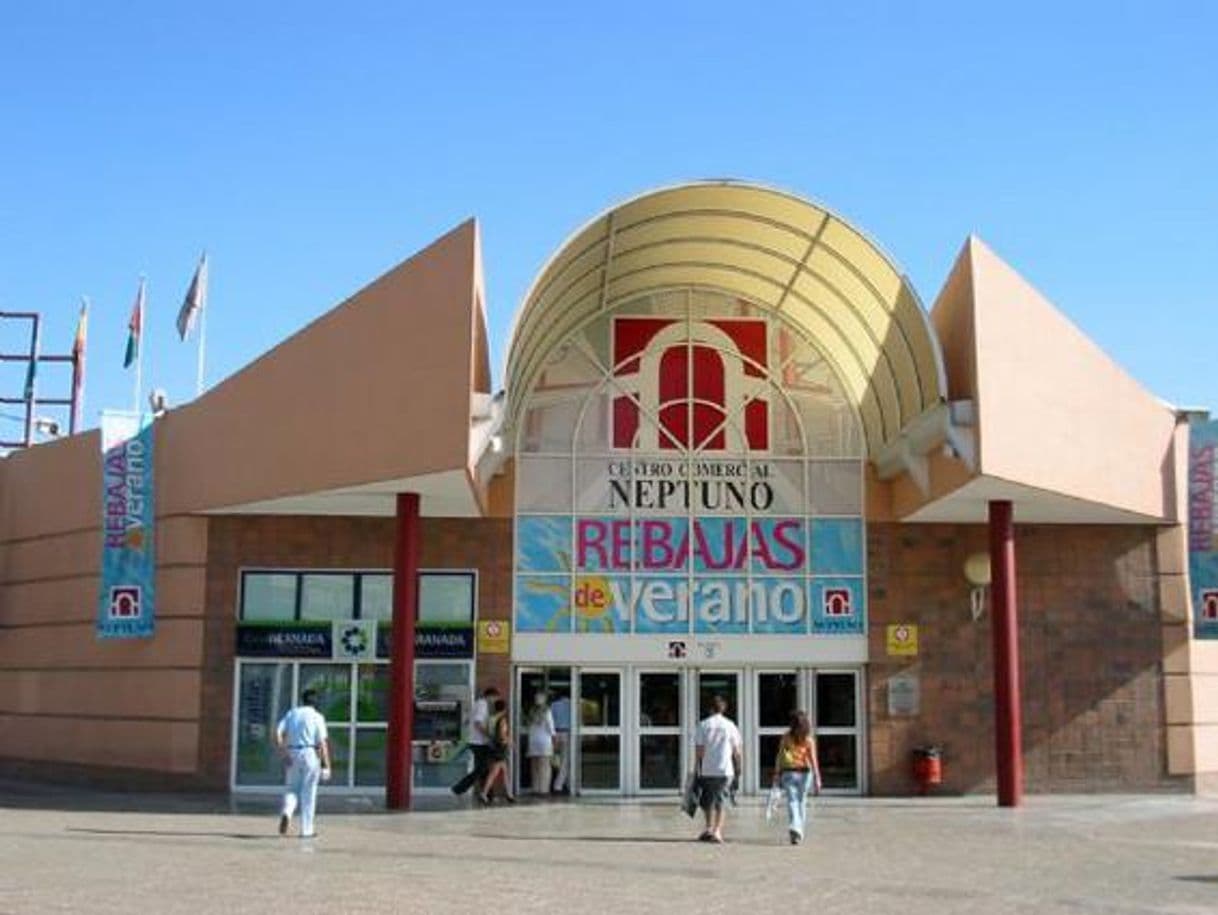 Lugar Centro Comercial Neptuno