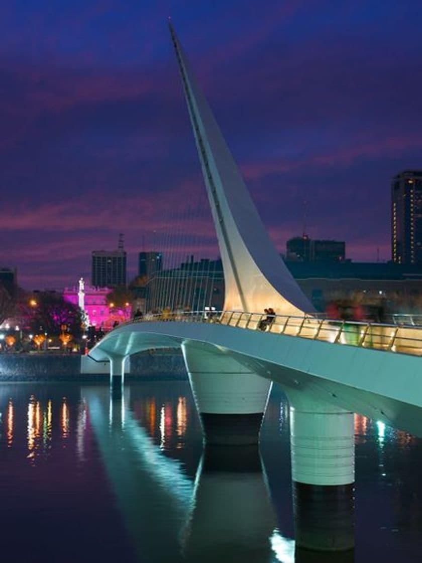 Place Puente de La Mujer