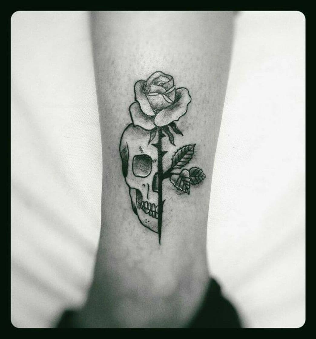 Fashion Tattoo skull and rose