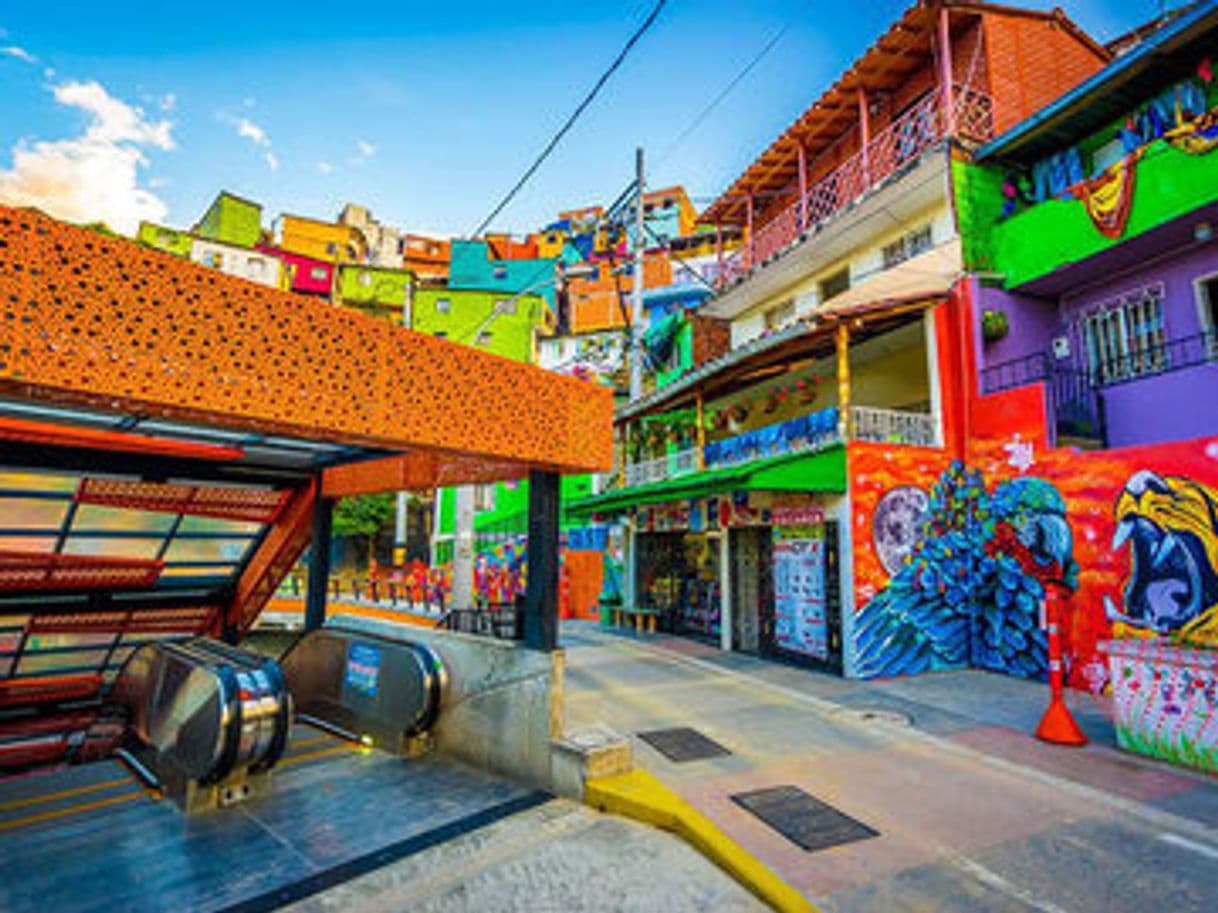 Lugar Comuna 13 Graffitour