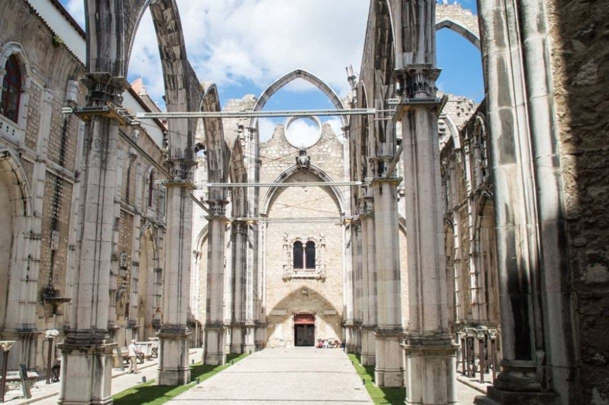 Lugar Convento do Carmo