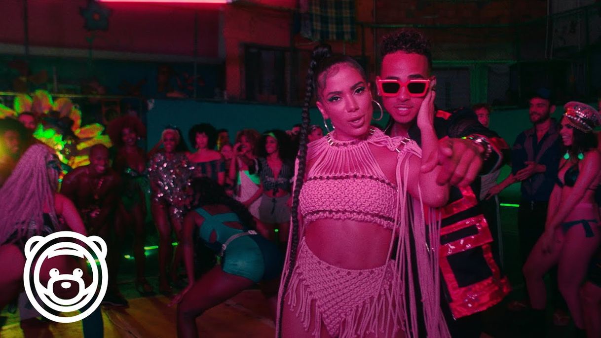 Moda Ozuna & Anitta - Muito Calor ( Video Oficial ) - YouTube