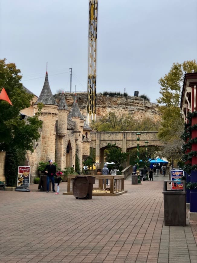 Place Six Flags Fiesta Texas