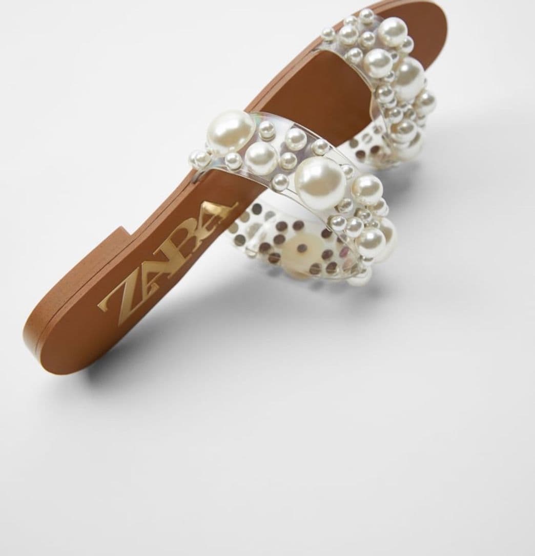 Fashion FLAT VINYL PEARL BEAD SANDALS | ZARA Portugal