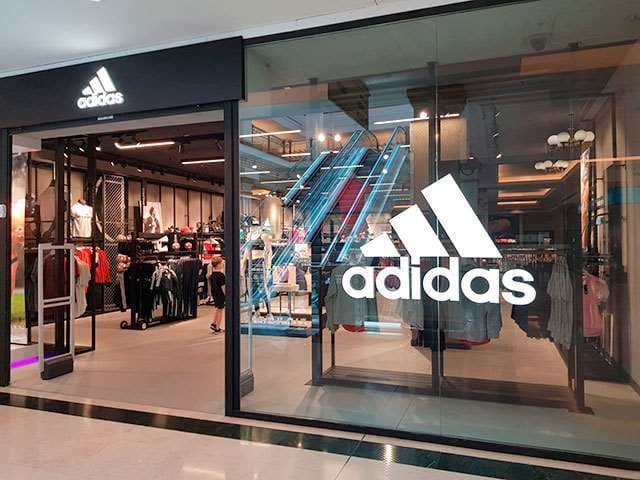 Lugar adidas Store