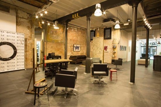 Lugar Peluqueria Barcelona Scissors & Art Hair Salon