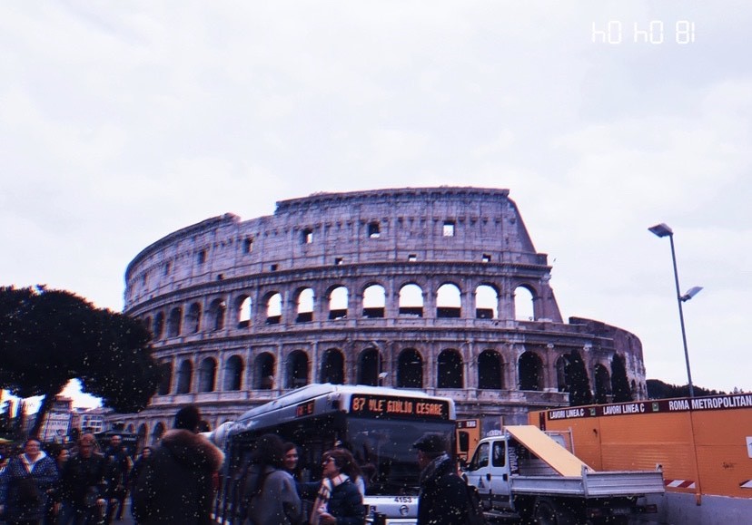 Lugar Coliseo de Roma