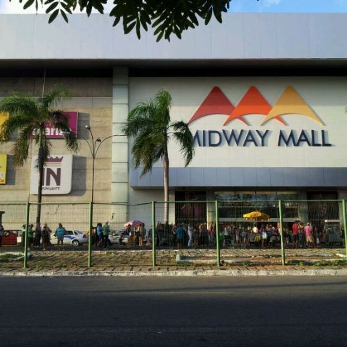 Place Midway Mall