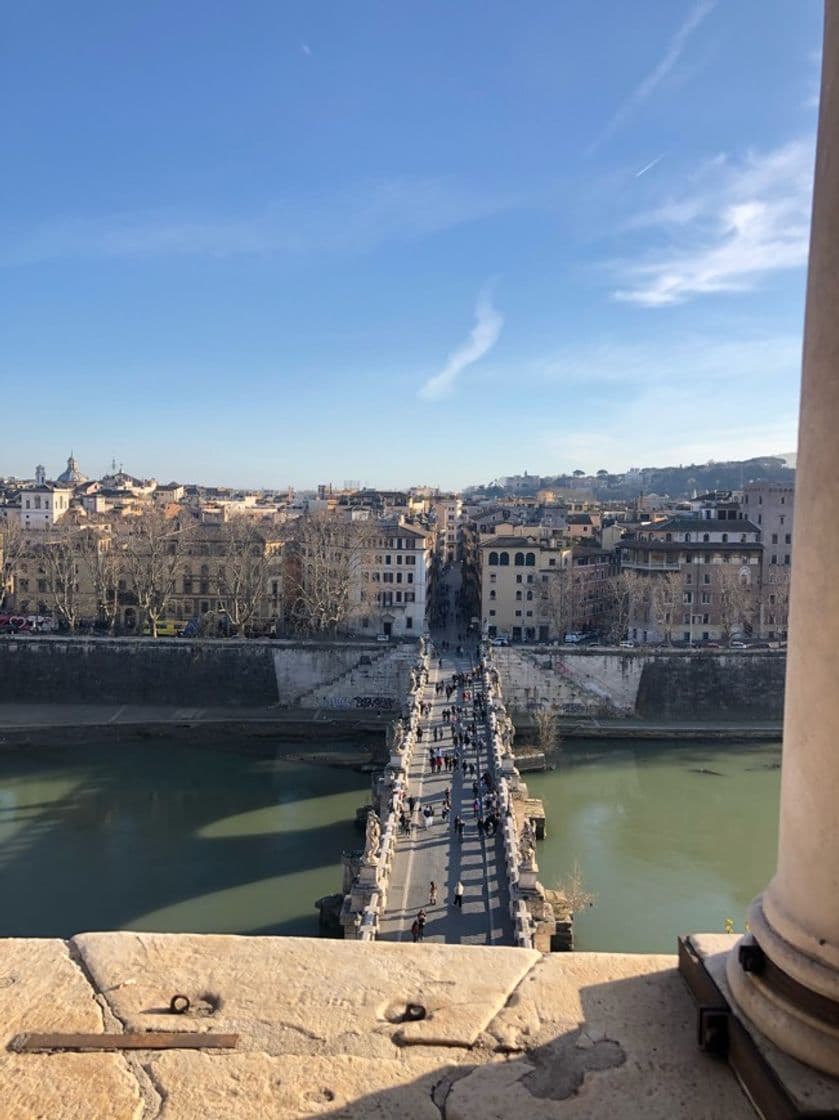 Place Fiume Tevere