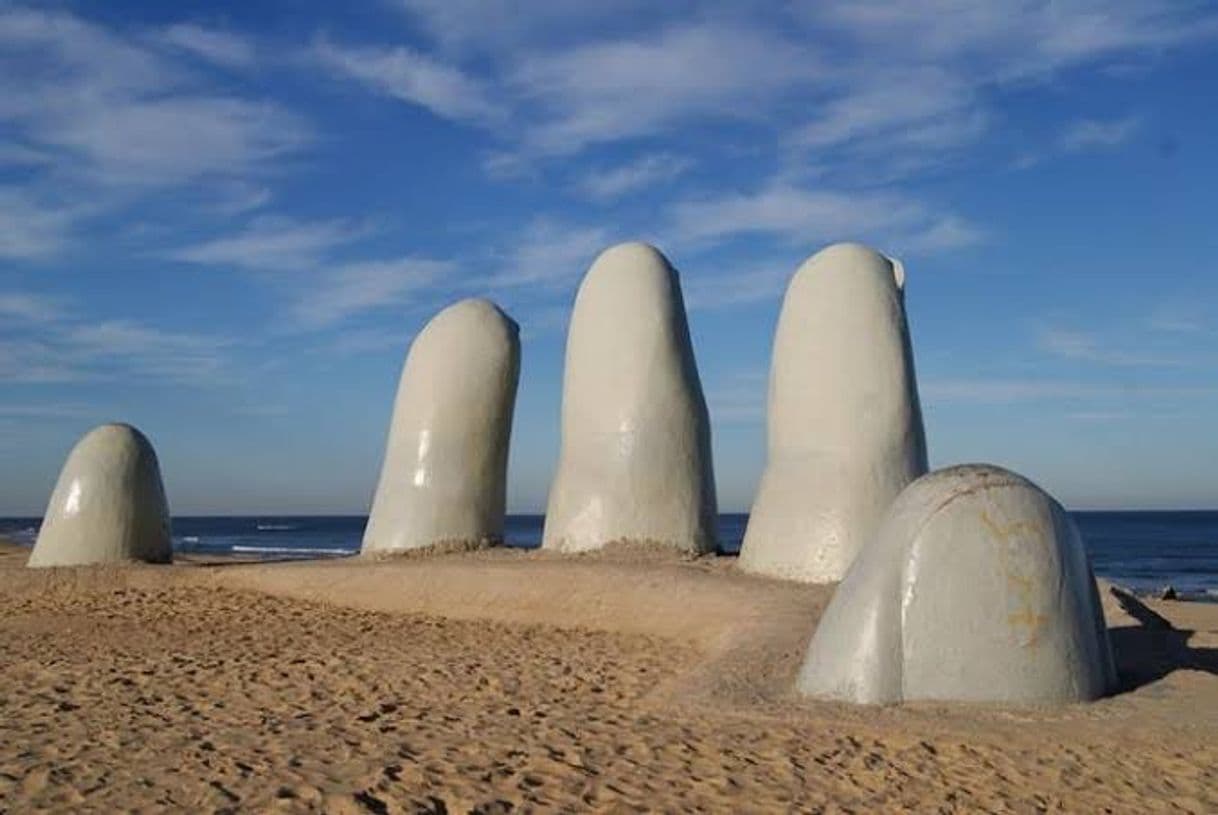 Lugar La Mano de Punta del Este