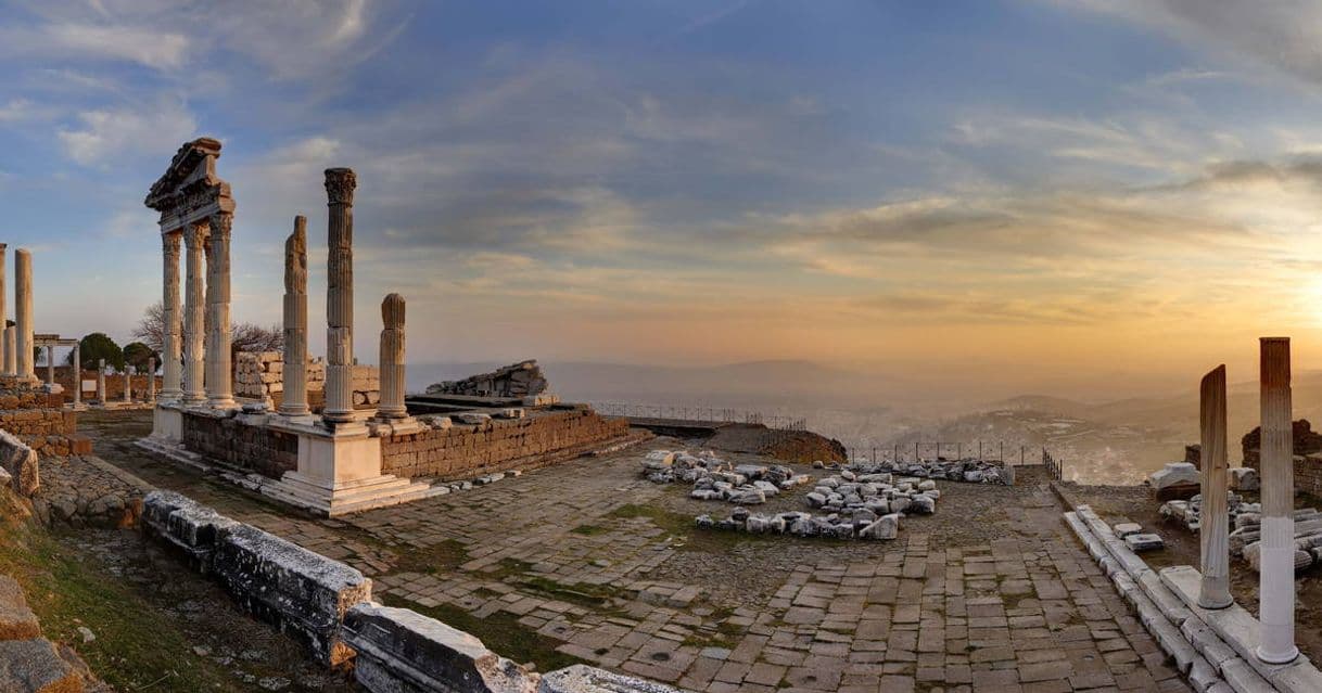 Moda Pergamon and its Multi-Layered Cultural Landscape