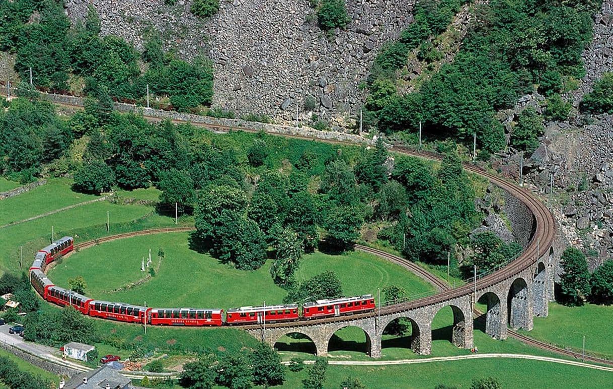 Moda Rhaetian Railway in the Albula / Bernina Landscapes