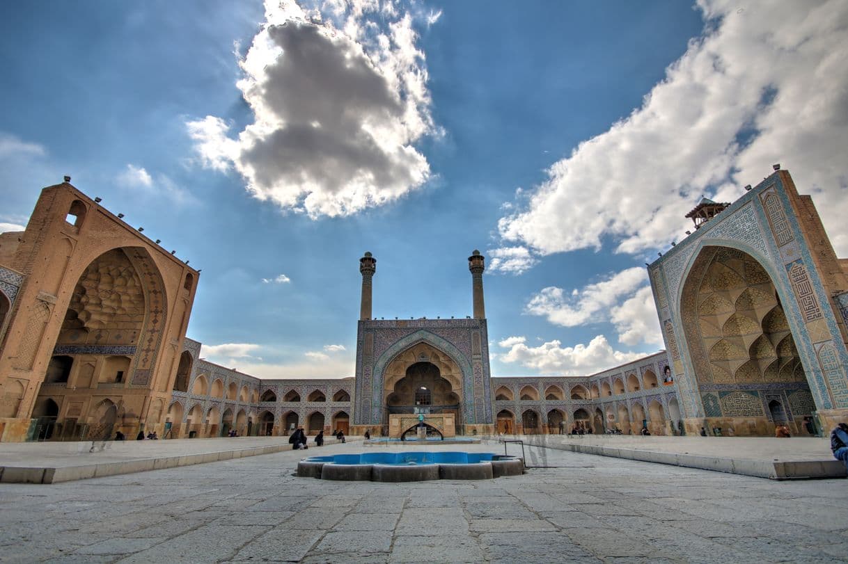 Fashion Masjed-e Jāmé of Isfahan