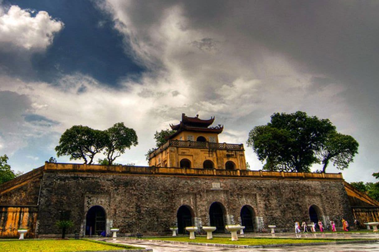 Moda Central Sector of the Imperial Citadel of Thang Long - Hanoi