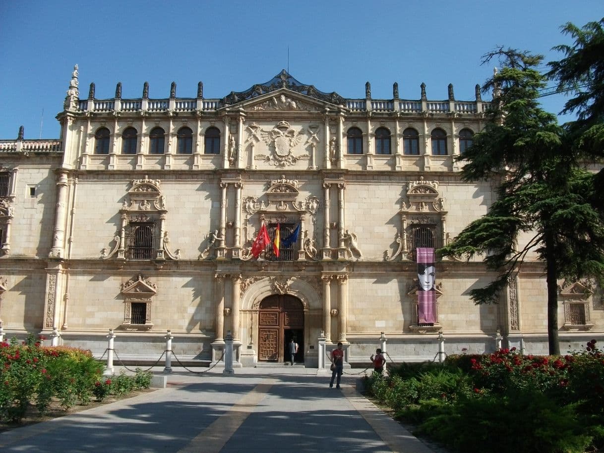 Fashion University and Historic Precinct of Alcalá de Henares